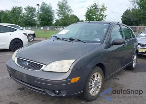 2006 Ford Focus Zx5 z USA, uszkodzony, nr VIN 1FAFP37N86W165198
